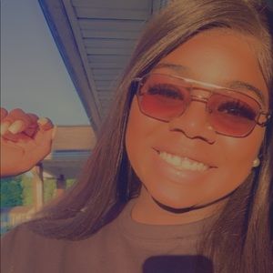 Meet your Posher, Haley